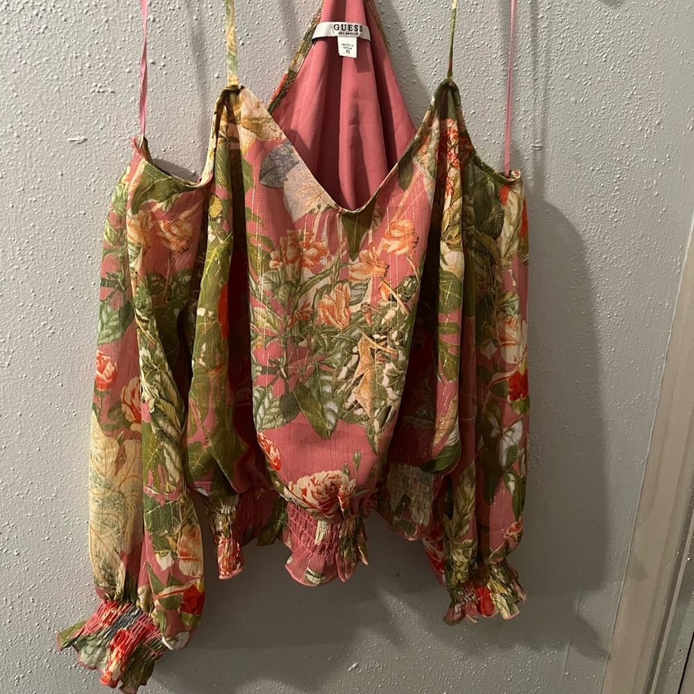 Guess cold shoulder floral blouse